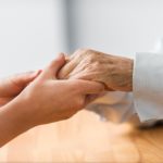 Vacinas em idosos: 4 vacinas para quem tem mais de 60 anos